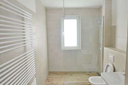 Wohnung Sangerhausen - 2 Zimmer, 61 m&sup2;, 394&euro; | Angebot:26955443