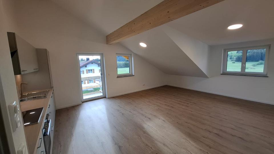 Etagenwohnung Oy-Mittelberg Mittelberg - 3.5 Zimmer, 92 m&sup2;, 1.200&euro; | Angebot:26453883