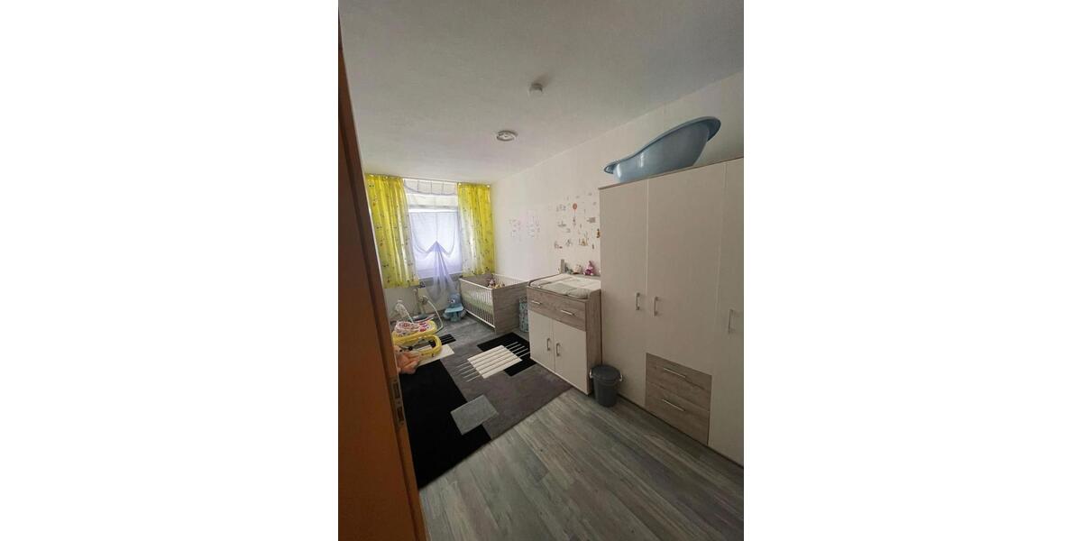 Etagenwohnung Eisleben (Lutherstadt) - 3 Zimmer, 70 m&sup2;, 755&euro; | Angebot:26444516
