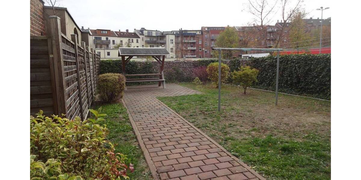 Etagenwohnung Zwickau Innenstadt - 3 Zimmer, 63 m&sup2;, 380&euro; | Angebot:26176738