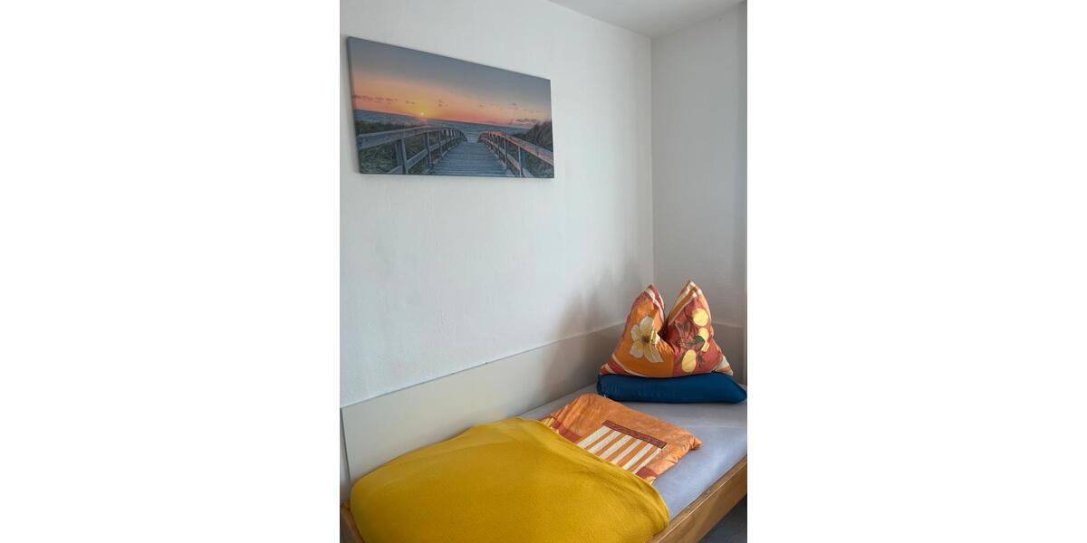 Erdgeschoßwohnung Friedland - 4 Zimmer, 120 m&sup2;, 150&euro; | Angebot:26090975