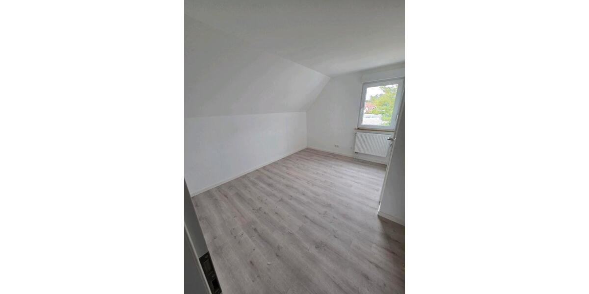 Etagenwohnung Rüsselsheim am Main - 1 Zimmer, 20 m&sup2;, 700&euro; | Angebot:25857681