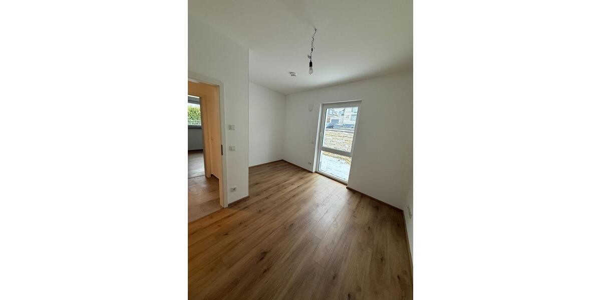 Neubau 3 -Zimmer-Wohnung mit Terrasse 3 zimmer