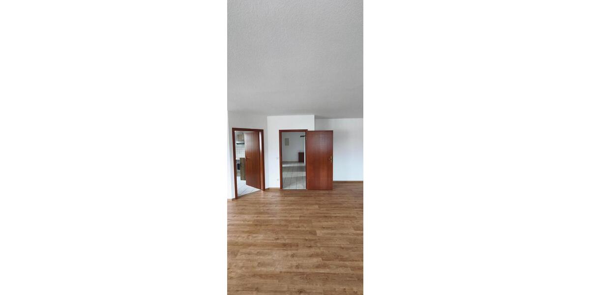 Etagenwohnung Ebermannstadt - 2 Zimmer, 82 m&sup2;, 988&euro; | Angebot:25229443