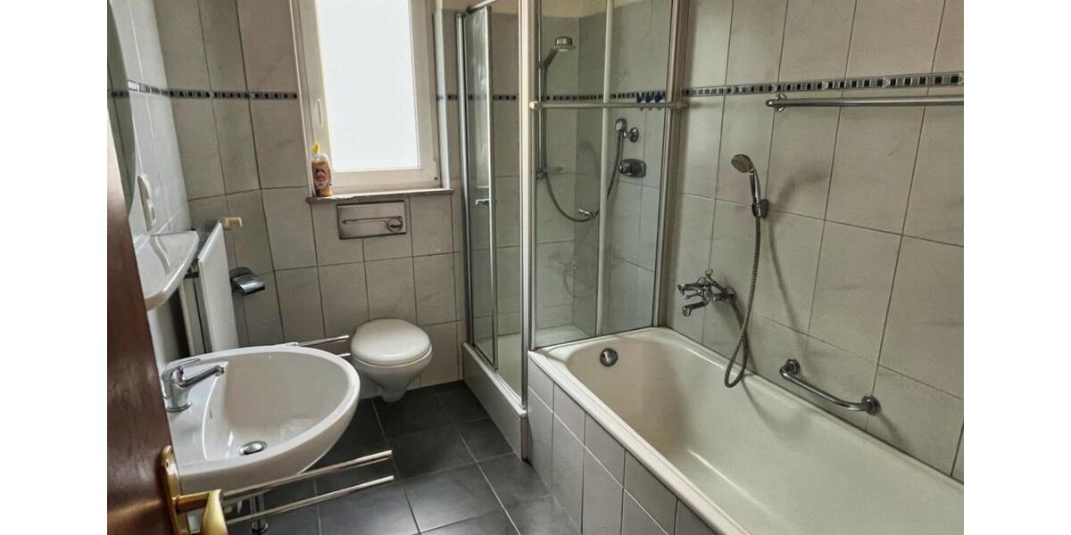 Erdgeschoßwohnung Cloppenburg - 4 Zimmer, 88 m&sup2;, 900&euro; | Angebot:24700951