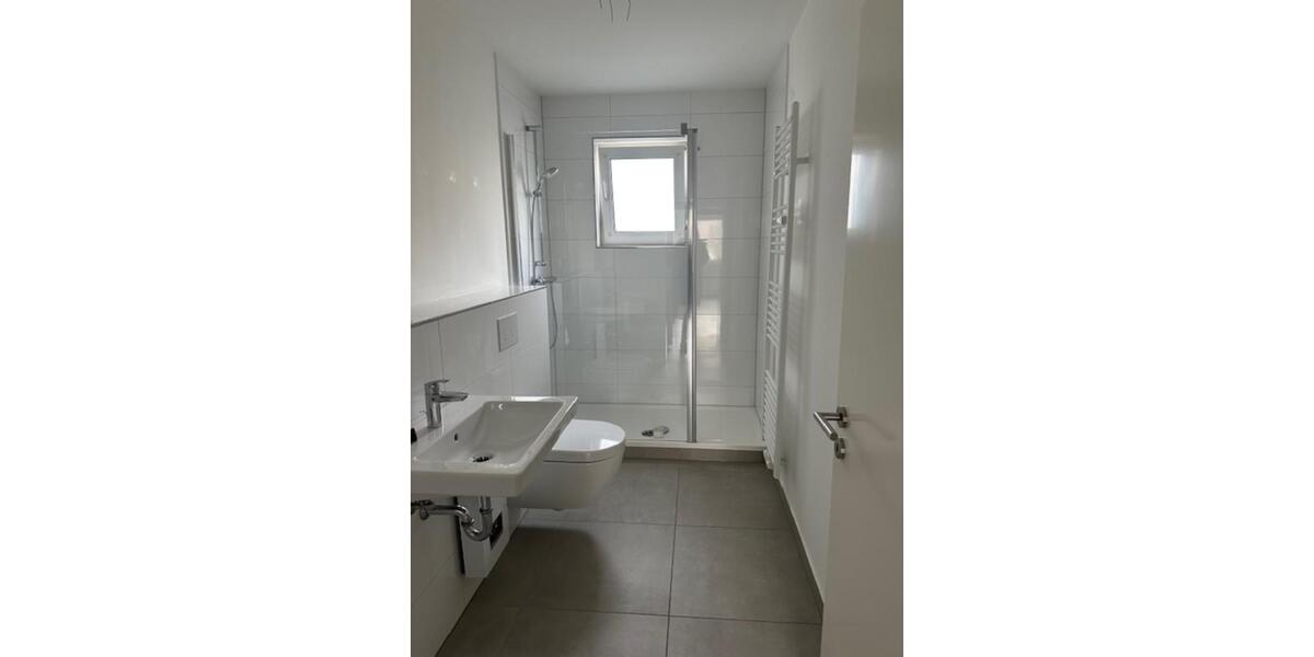 Kernsanierte schicke 2-Zimmer Wohnung mit EinbaukückeBalkon 2 zimmer