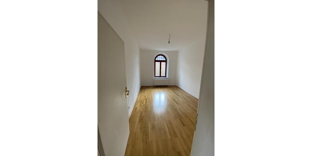 Etagenwohnung Mittweida - 2 Zimmer, 49 m&sup2;, 390&euro; | Angebot:25974098