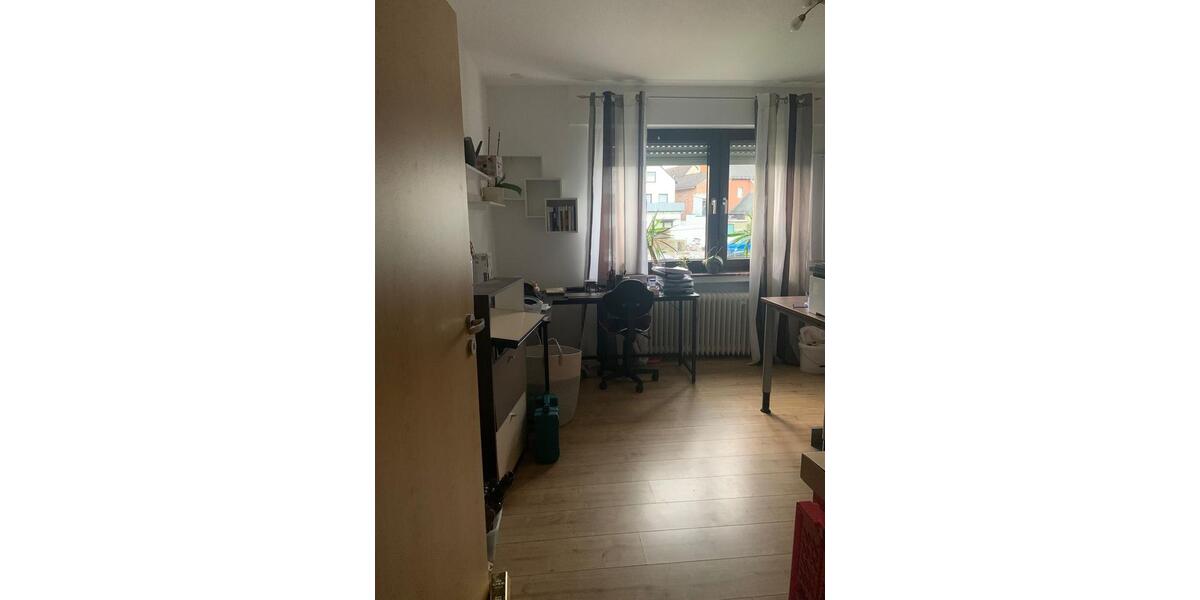 Etagenwohnung Blomberg - 3 Zimmer, 92 m&sup2;, 620&euro; | Angebot:26531294