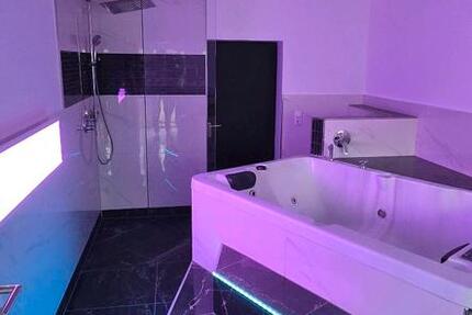 Exklusive 2-Zimmer-Wohnung mit Jacuzzi,Pool und Gartennutzung 2 zimmer