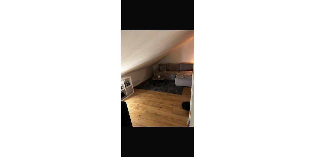 Dachgeschoßwohnung Gärtringen - 2 Zimmer, 67 m&sup2;, 1.200&euro; | Angebot:26407636