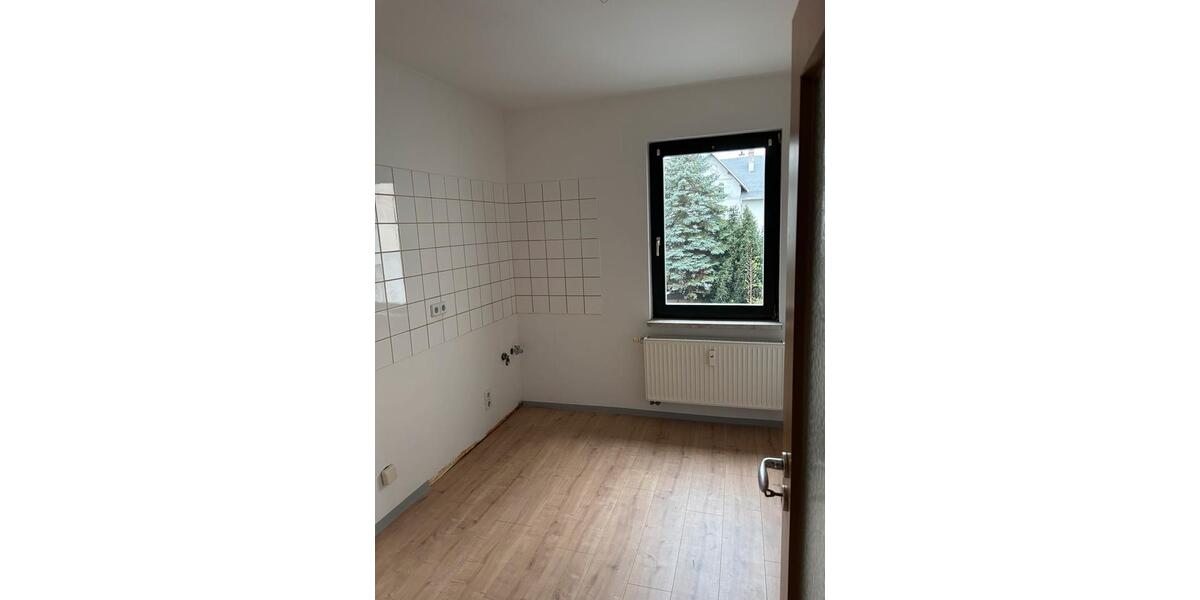 Etagenwohnung Sonneberg - 1 Zimmer, 64 m&sup2;, 375&euro; | Angebot:26187059