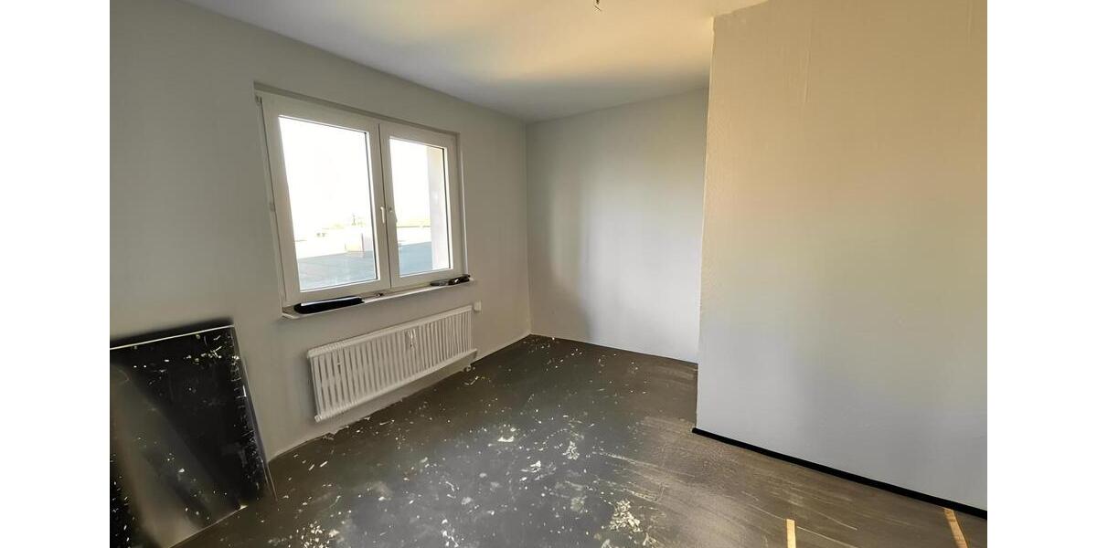 Etagenwohnung Duisburg Duisburg-Mitte - 3 Zimmer, 74 m&sup2;, 699&euro; | Angebot:25053172