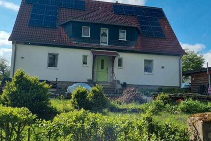 Wohnung Eisfeld - 3 Zimmer, 100 m&sup2;, 680&euro; | Angebot:26523179