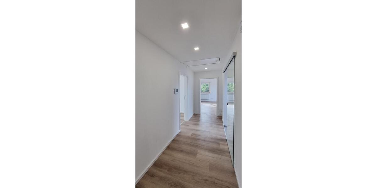 Dachgeschoßwohnung Rietberg - 3 Zimmer, 80 m&sup2;, 975&euro; | Angebot:25255759