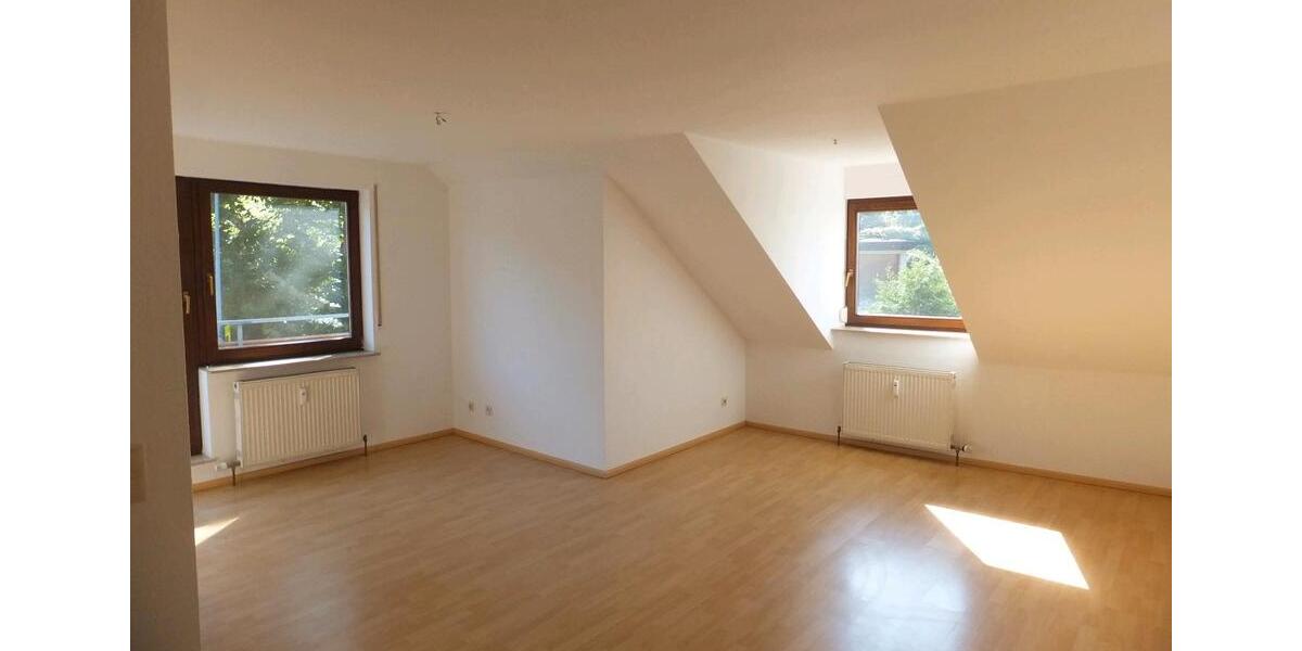 Dachgeschoßwohnung Bad Friedrichshall - 2 Zimmer, 66 m&sup2;, 950&euro; | Angebot:25908026