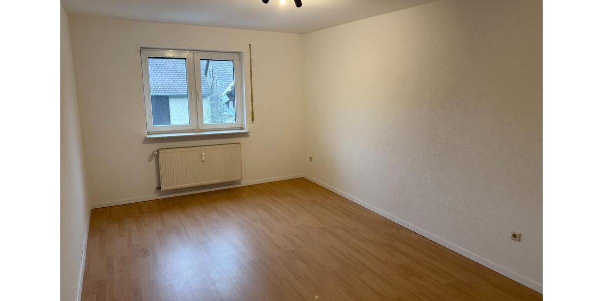 Etagenwohnung Bad Rappenau - 3 Zimmer, 90 m&sup2;, 750&euro; | Angebot:25087485