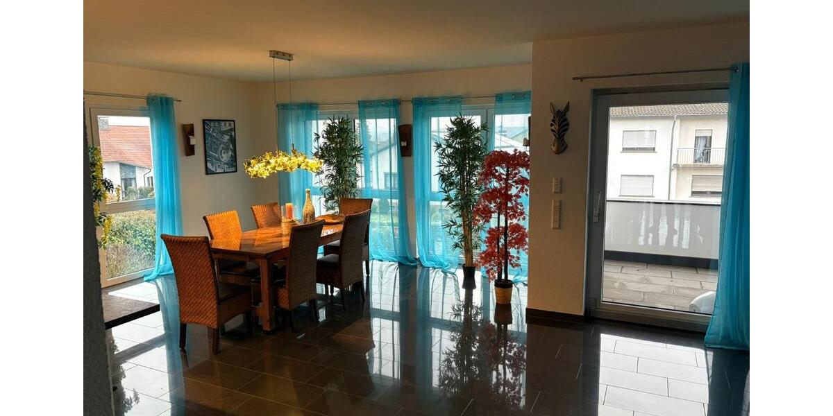 Traumhafte schöne Penthouse- Wohnung im Ortsteil Rehlingen 6 zimmer