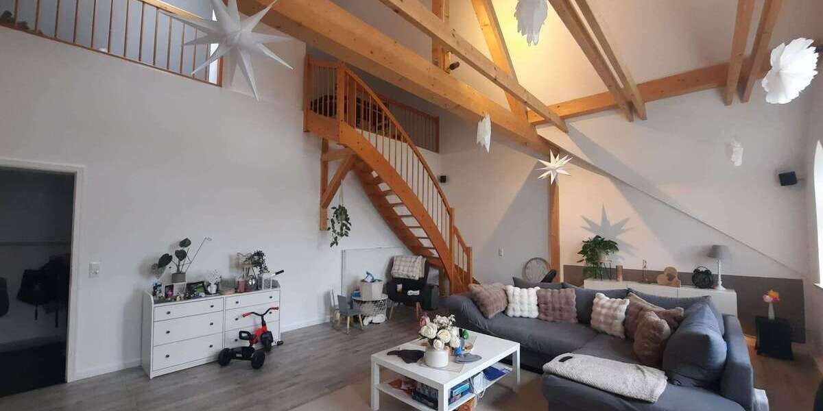 Etagenwohnung Stendal Altstadt - 4 Zimmer, 237 m&sup2;, 1.423&euro; | Angebot:26177132