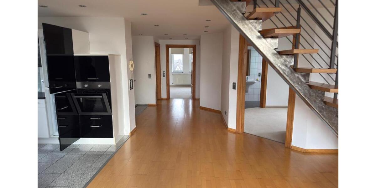 Dachgeschoßwohnung Bünde - 2 Zimmer, 140 m&sup2;, 950&euro; | Angebot:24781973