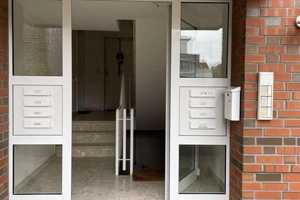 Top gepflegtes Mehrparteien-Haus mit Stellplätzen zimmer