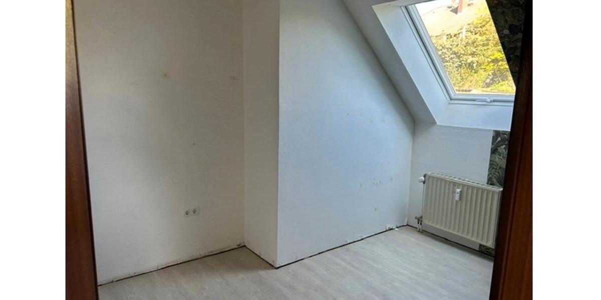 Dachgeschoßwohnung Friedewald - 4 Zimmer, 105 m&sup2;, 897&euro; | Angebot:25162662