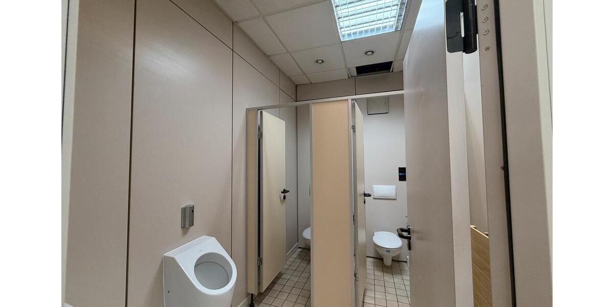 Wohnen auf Zeit Würzburg Lengfeld - 5 Zimmer, 250 m&sup2;, 23&euro; | Angebot:26680505