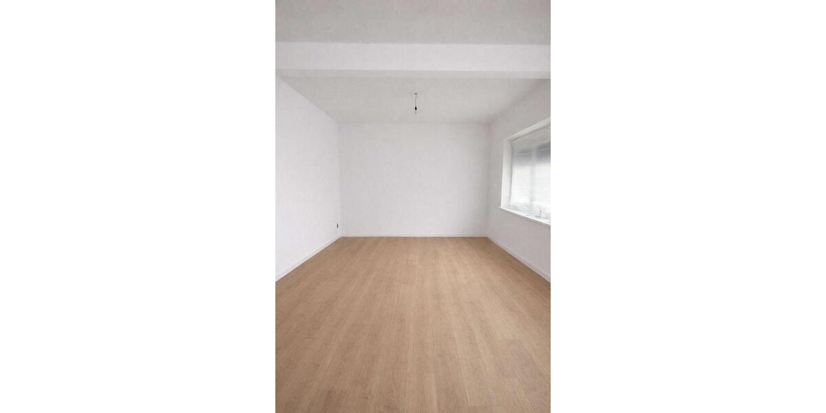 Einfamilienhaus Obertshausen - 7 Zimmer, 200 m&sup2;, 2.600&euro; | Angebot:26000095