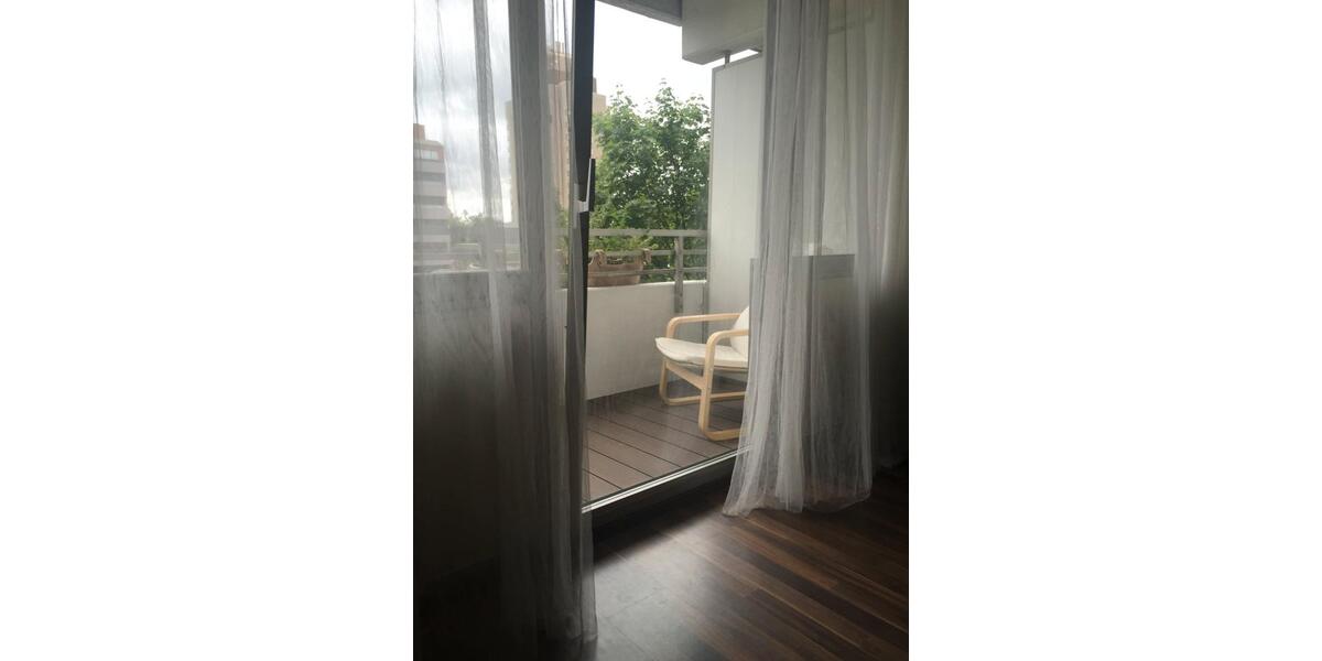 Etagenwohnung Neuss - 2 Zimmer, 65 m&sup2;, 780&euro; | Angebot:26459559