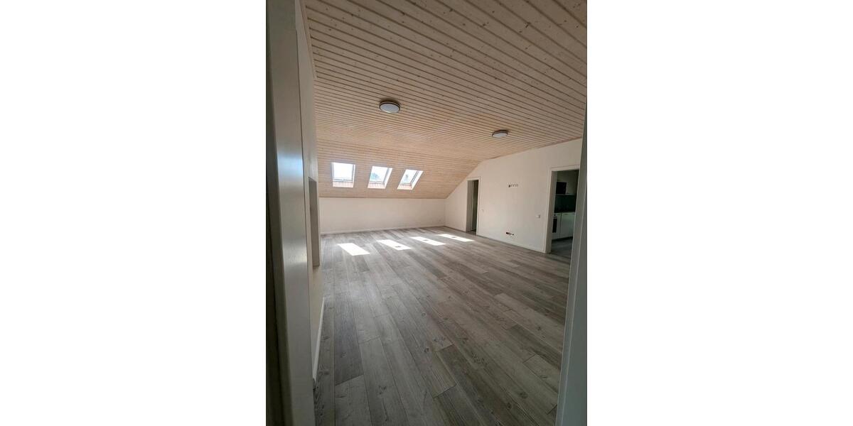 Etagenwohnung Otterndorf - 4 Zimmer, 120 m&sup2;, 720&euro; | Angebot:25871555