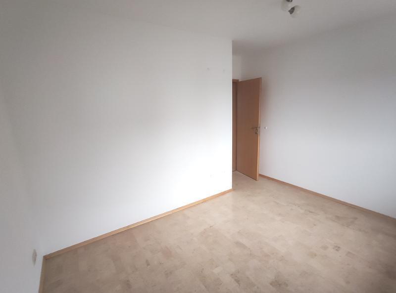 4 Zi. Wohnung im EG mit Garten und Terrasse 4 zimmer
