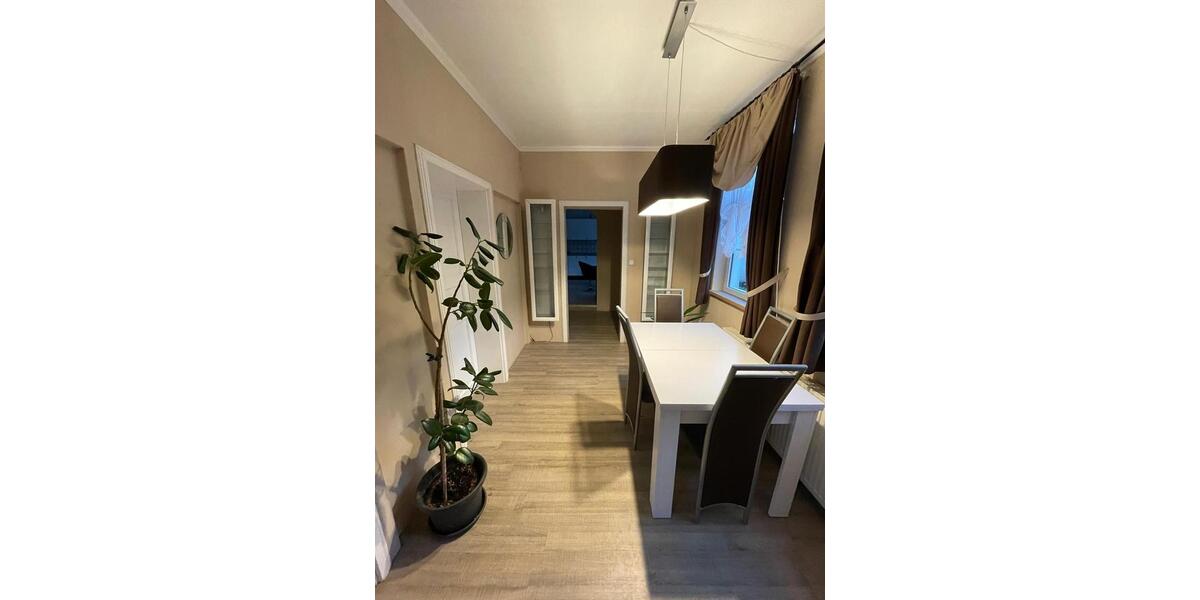 Erdgeschoßwohnung Diemelsee - 4 Zimmer, 130 m&sup2;, 820&euro; | Angebot:24740616