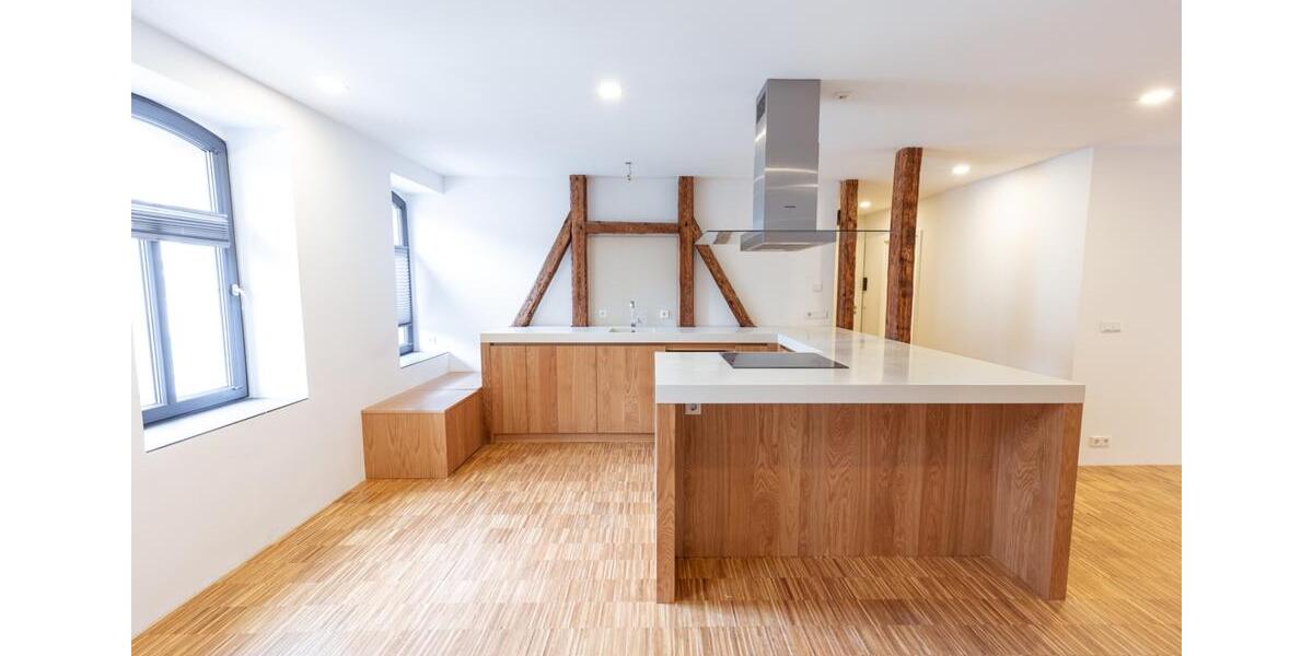 Exklusive 3-Raum Wohnung im perfekt sanierten Altbau, Wärmepumpe 3 zimmer