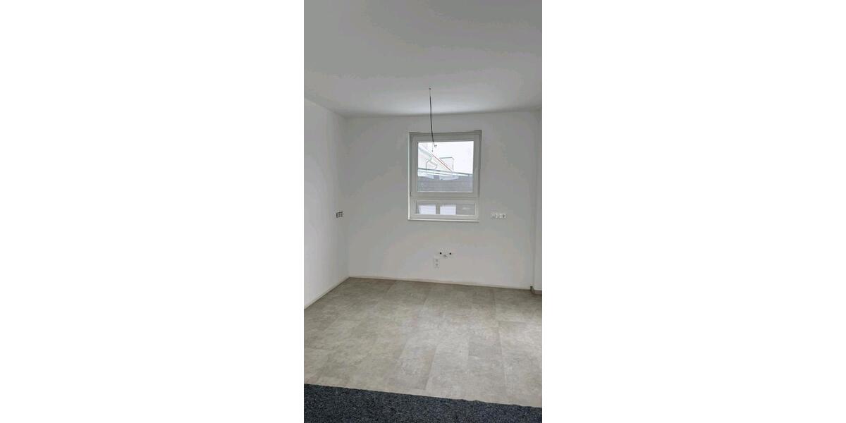 Erdgeschoßwohnung Sarstedt - 4 Zimmer, 107 m&sup2;, 1.570&euro; | Angebot:24730005