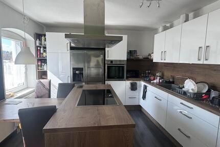 Haus Marktredwitz - 3 Zimmer, 150 m&sup2;, 1.100&euro; | Angebot:26492252