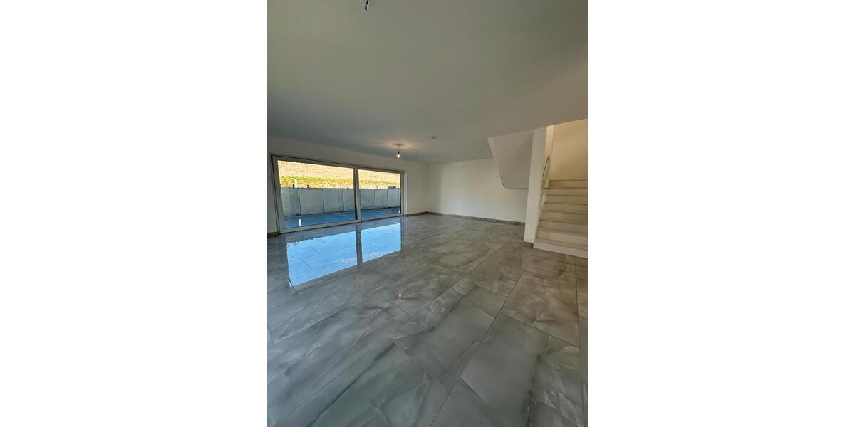 Doppelhaushälfte Oberrot - 5 Zimmer, 150 m&sup2;, 1.500&euro; | Angebot:25382984