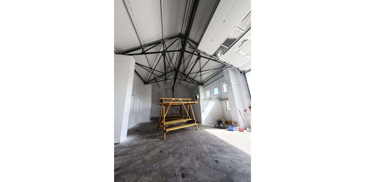 Halle in Salzatal 999 € 160 m² zimmer