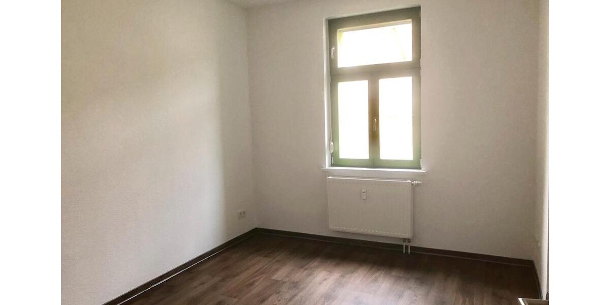 Etagenwohnung Oschersleben (Bode) - 4 Zimmer, 98 m&sup2;, 950&euro; | Angebot:23089804
