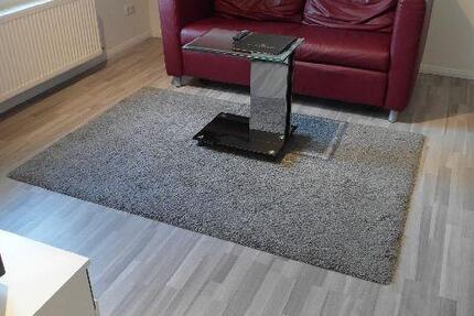 Helle moderne möblierte voll ausgestattete Wohnung mit Einbauküche im Zentrum! 2 zimmer