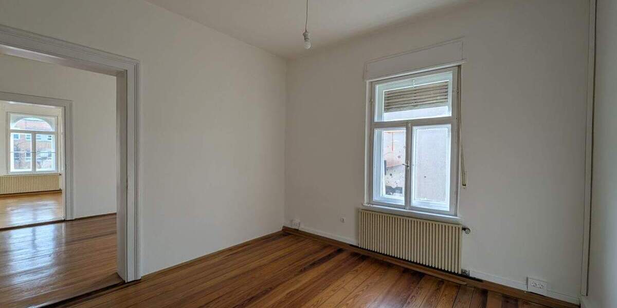 Eleganter Altbau-traum in zentraler Lage 4 zimmer