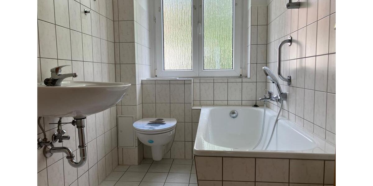 Etagenwohnung Niederwürschnitz - 3 Zimmer, 66 m&sup2;, 350&euro; | Angebot:26132617