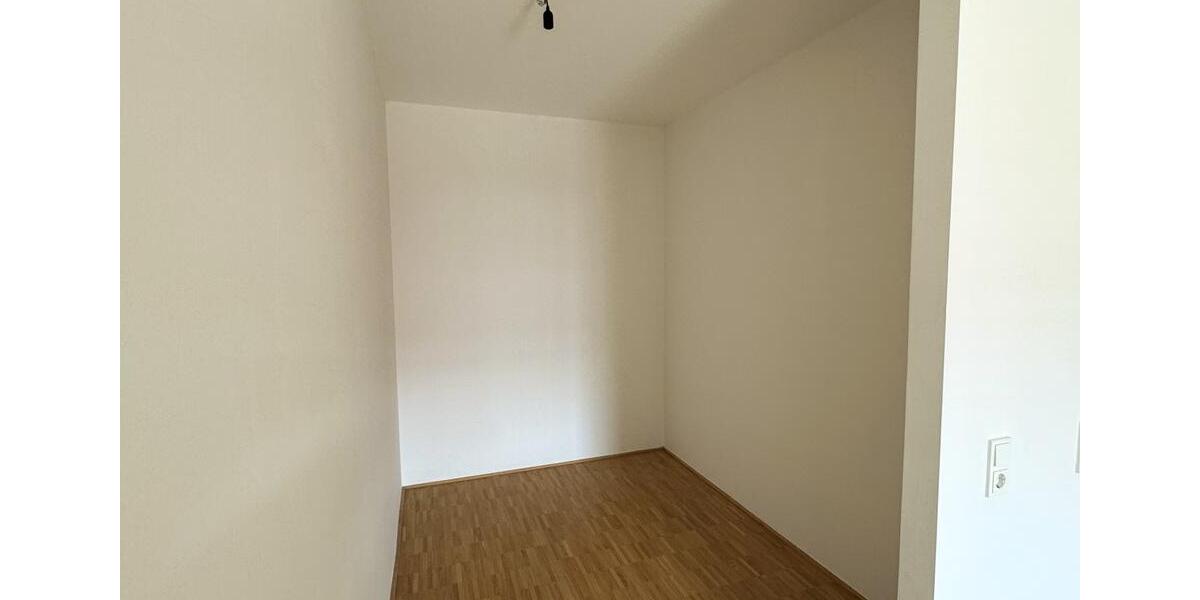 Etagenwohnung Bonn Dransdorf - 4 Zimmer, 105 m&sup2;, 1.425&euro; | Angebot:25548130