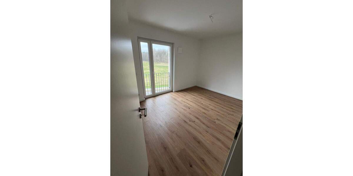 Terrassenwohnung Bestensee Vordersiedlung - 4 Zimmer, 100 m&sup2;, 1.550&euro; | Angebot:26528220