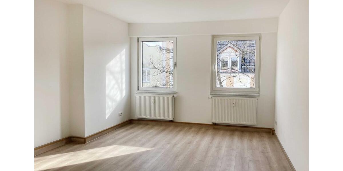 Dachgeschoßwohnung Halle (Saale) Damaschkestraße - 3 Zimmer, 75 m&sup2;, 607&euro; | Angebot:26278060