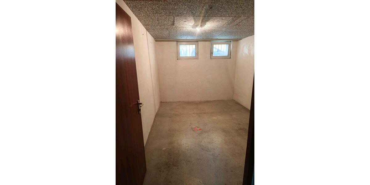 Etagenwohnung Ludwigsburg - 1 Zimmer, 11 m&sup2;, 50&euro; | Angebot:26630897