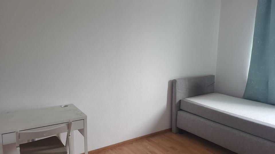 Etagenwohnung Neumünster - 1 Zimmer, 15 m&sup2;, 310&euro; | Angebot:24715468