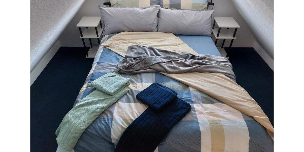 Dachgeschoßwohnung Selb - 1 Zimmer, 50 m&sup2;, 650&euro; | Angebot:26022287