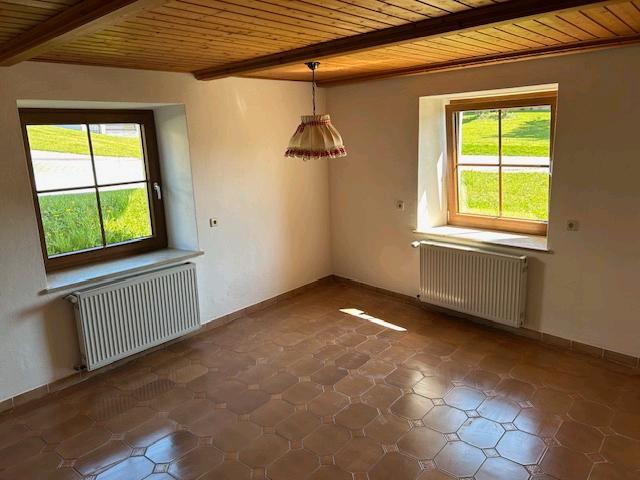 Erdgeschoßwohnung Fürsteneck - 2 Zimmer, 90 m&sup2;, 650&euro; | Angebot:25904011