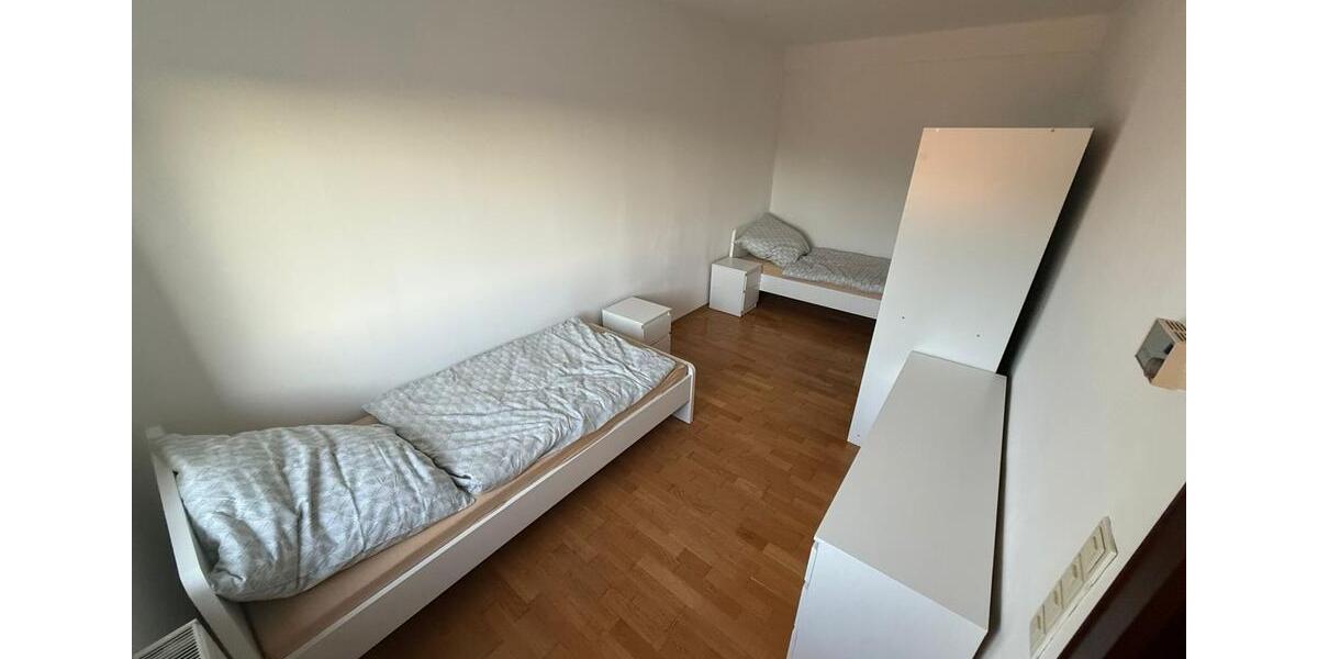 Wohnen auf Zeit Helmbrechts - 10 Zimmer, 110 m&sup2;, 20&euro; | Angebot:23554422
