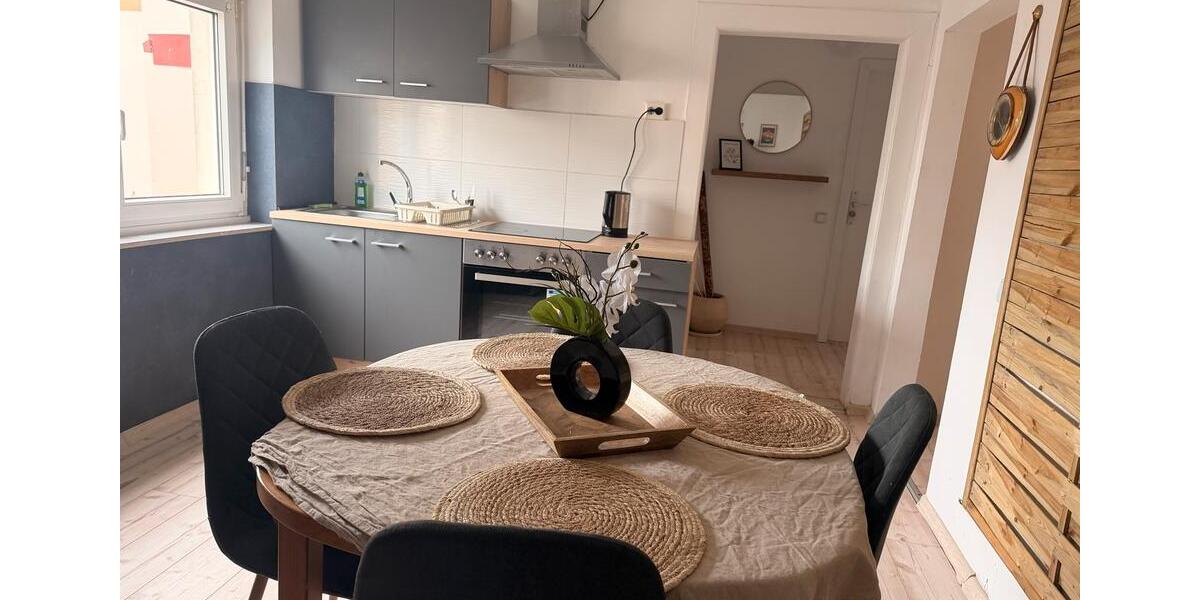Wohnen auf Zeit Helmbrechts - 10 Zimmer, 110 m&sup2;, 25&euro; | Angebot:23554422