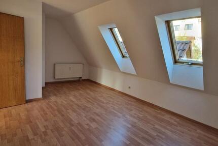 Wohnung Hohenstein-Ernstthal Ernstthal - 1 Zimmer, 70 m&sup2;, 450&euro; | Angebot:24563122